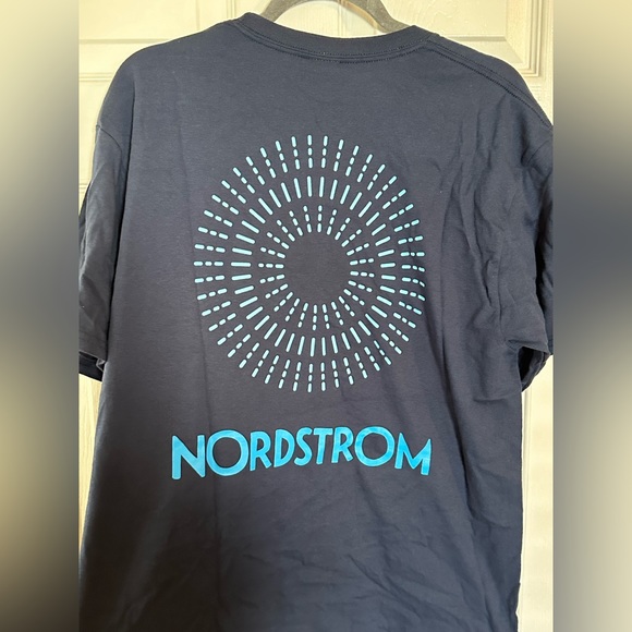 Bundle (4) Nordstrom shirts - Picture 6 of 6